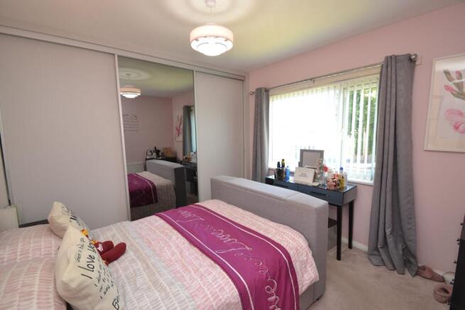 2 bed Semi-Detached Bungalow for sale Image 5