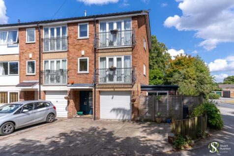 Mobberley Road, Knutsford, WA16