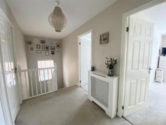 FIRST FLOOR LANDING