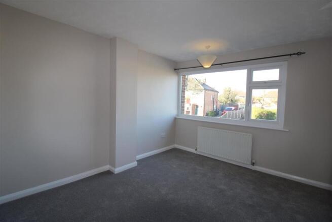 52 Kingswood Road 2021 bed 1.jpg