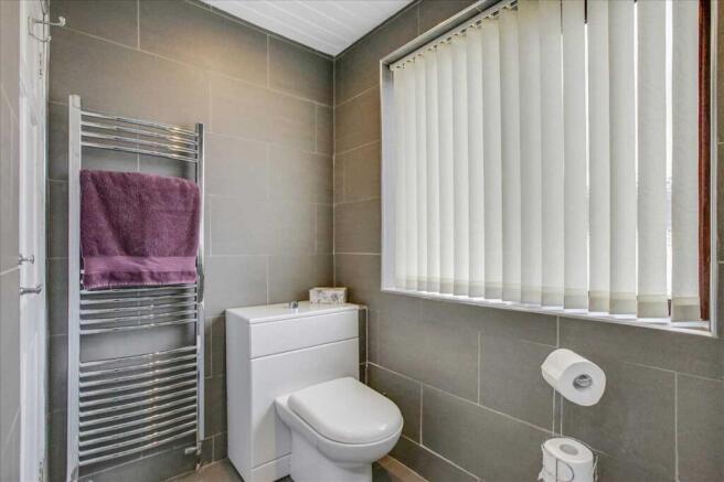 Shower Room (2)