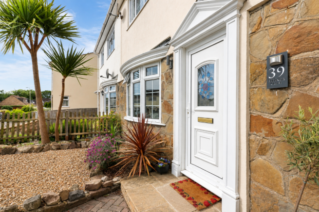 Eleanor Close, Pencoed, CF35 photo 4