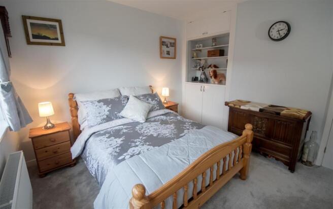 BEDROOM 2