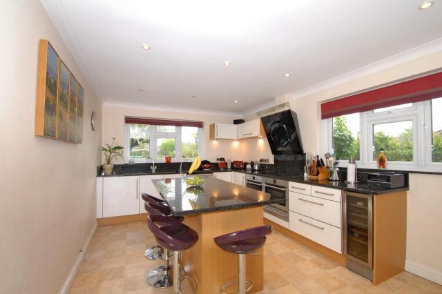 Kitchen / Breakfast Room