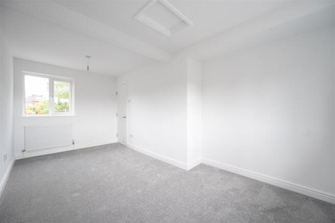 14 Bed 4.jpg