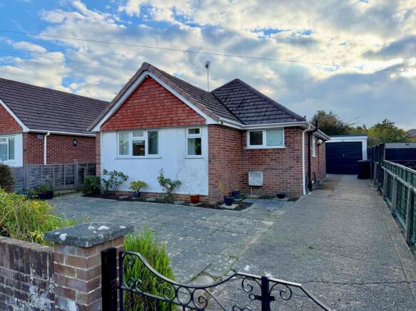 2-bed detached on Hollybank Crescent, Hythe, Hampshire, £339,950
