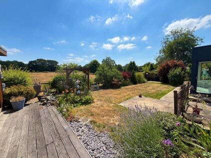 Storrington Road, Thakeham, RH20