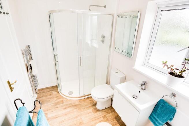 Main bathroom