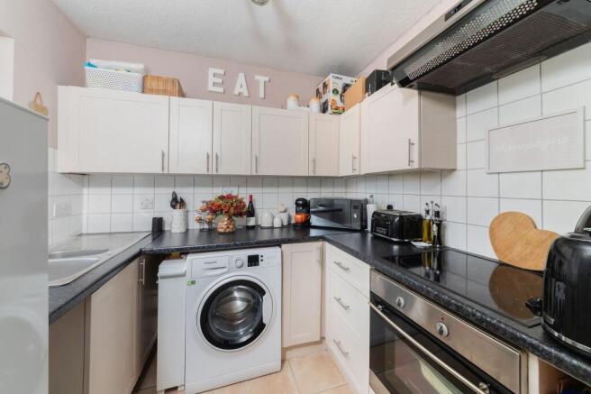 Roebuck Court, Didcot, OX11 photo 3