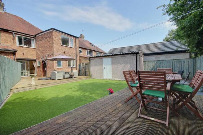 4 bed Semi-Detached for sale Image 11