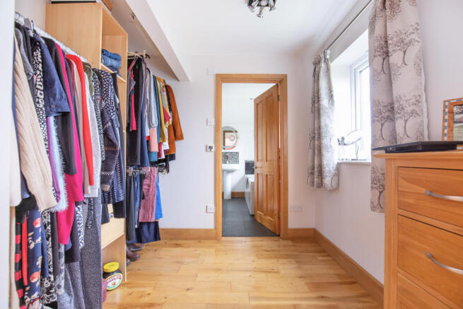 DRESSING AREA