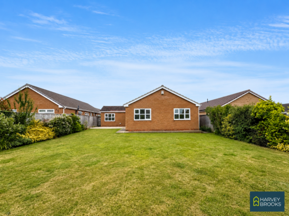 3 bed Detached Bungalow for sale Image 12