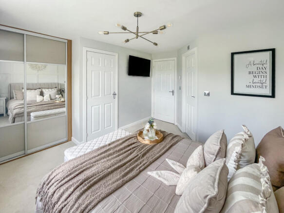 4 bed Detached for sale Image 12