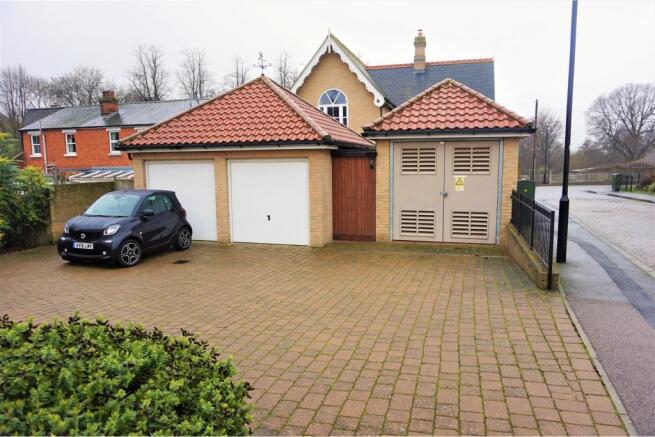 Double Garage