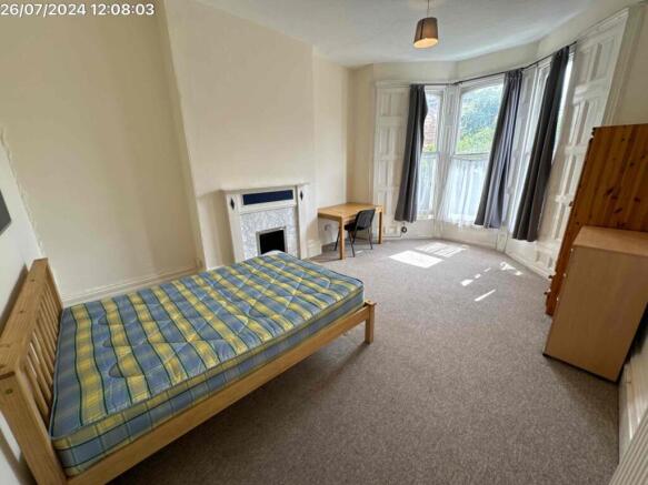 UpperMaisonette82Wor-Bedroom1-13793103-72-0