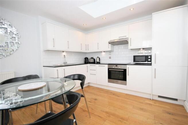 Kitchen Area.jpg
