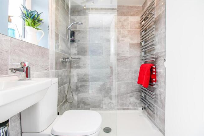 3 bed Detached for sale Image 8