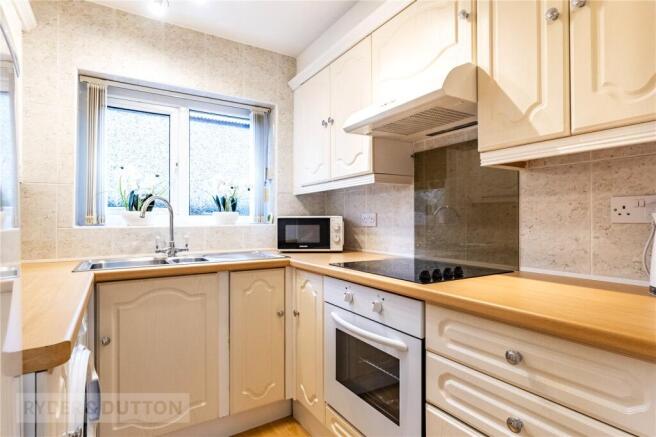 2 bed Apartment for sale Image 8