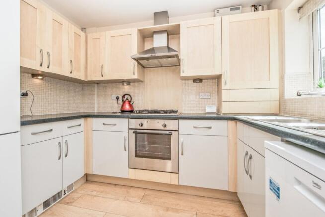 3 bed Semi-Detached for sale Image 4