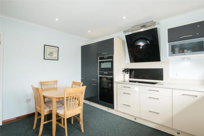 Kitchen/Breakfast Rm