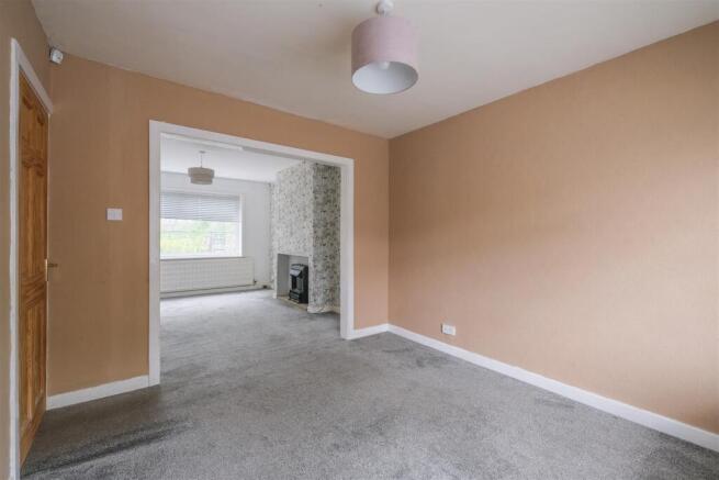 3 bed Semi-Detached for sale Image 6