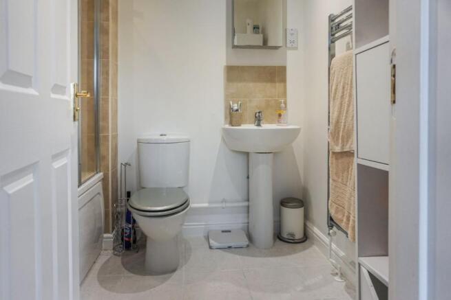 Master En-suite