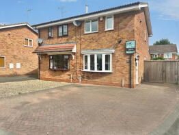 42, Gleneagles Road, Wolverhampton WV6 7YN