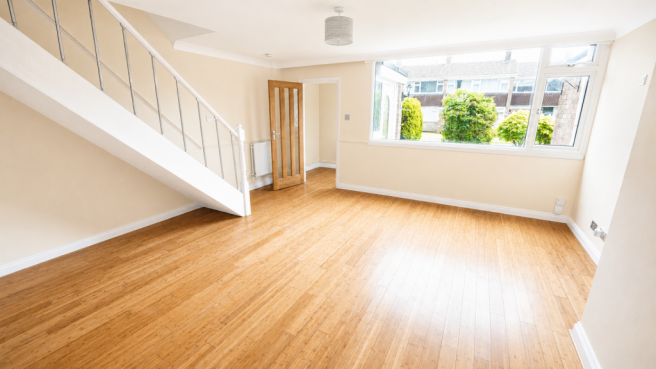 Combeside, Backwell - an established residential cul de sac that is well placed for amenities photo 4