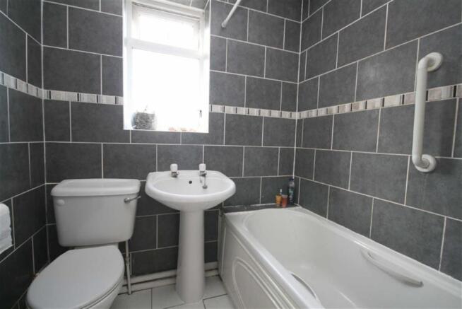 Photo 12