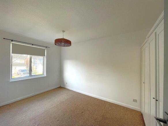 Bedroom 1.jpg