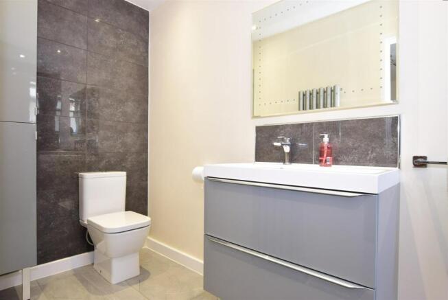 En Suite Shower Room