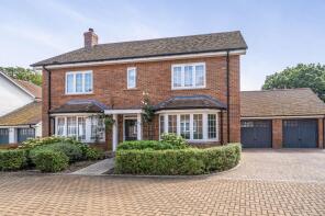 33, Oak Tree Close, Odiham, Hook RG29 1FT