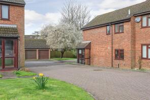 7, Greville Court, Leatherhead KT23 4DS