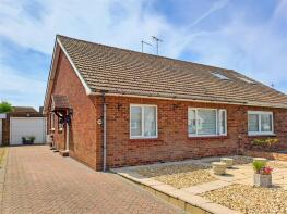 30, Russells Close, Littlehampton BN16 1BT