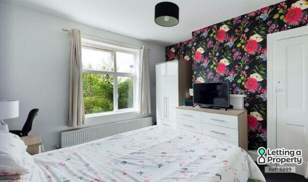2 bed End of Terrace to rent Image 7
