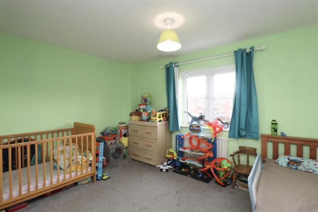 3 bed House for sale Image 12