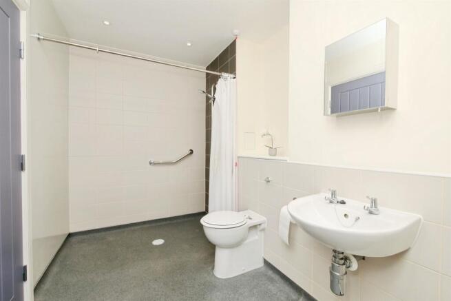 1 bed Flat for sale Image 12