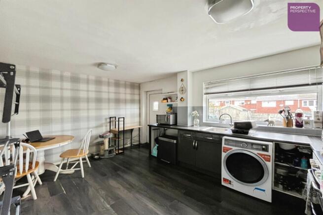 2 bed Terraced for sale Image 5