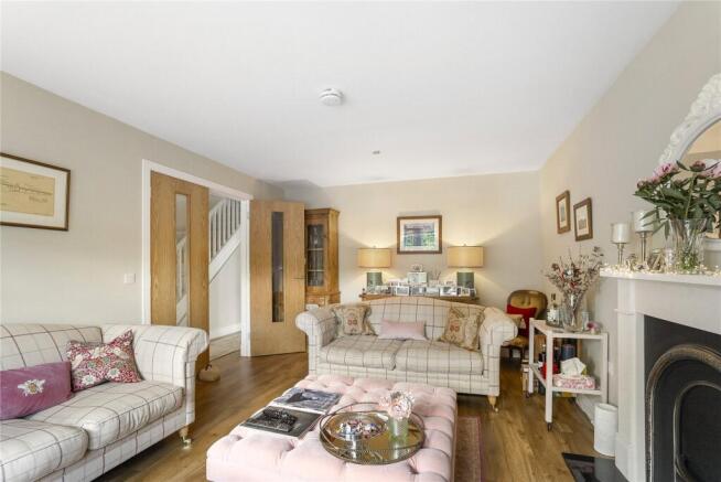Friarsfield Avenue