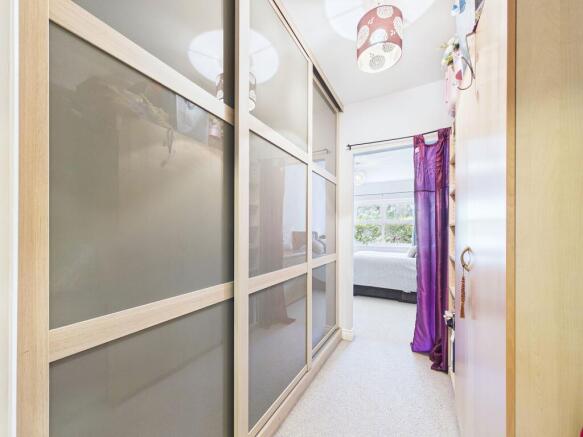 2 bed Apartment for sale Image 12