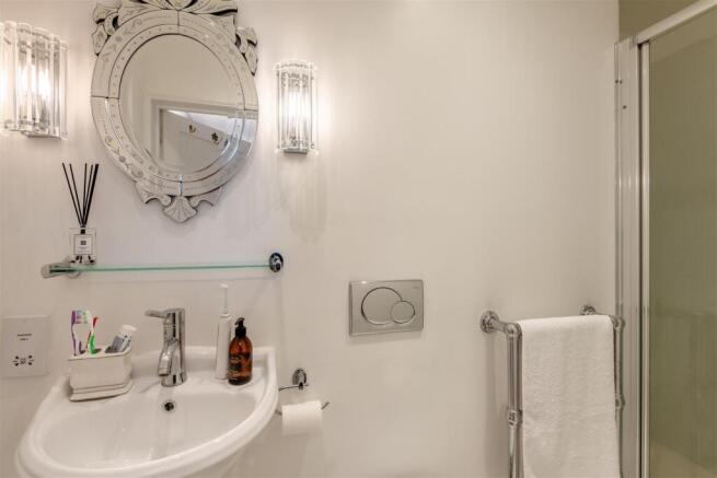 8636185-interior18.jpg