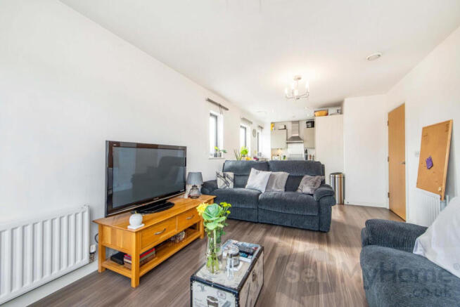 24410_sell_my_home_27_riva_complex_6_lo.jpg