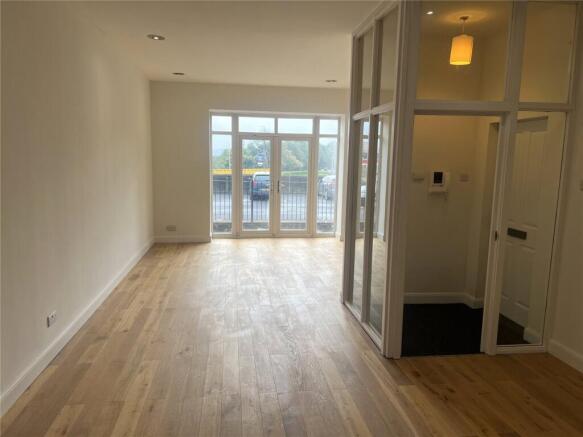 1 bed Apartment to rent Image 7