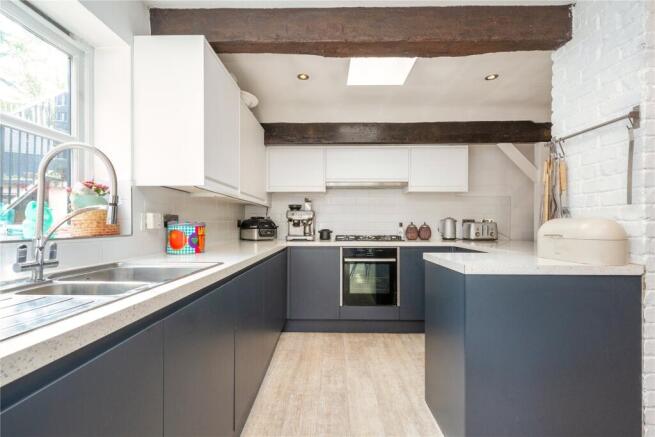 Hatch Farm Mews, Addlestone, KT15 photo 4