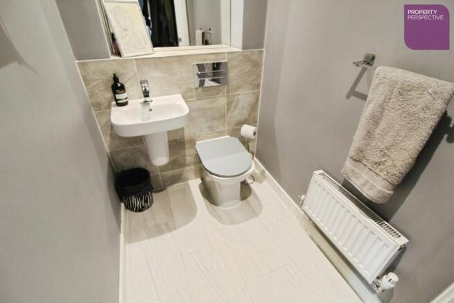 4 bed Detached for sale Image 6