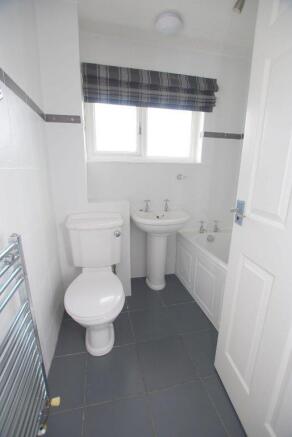Findhorn Place, Gardenhall, East Kilbride, G75 photo 4