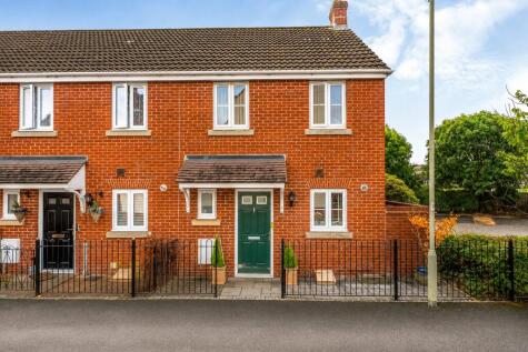 St. Johns Close, Tiverton, Devon