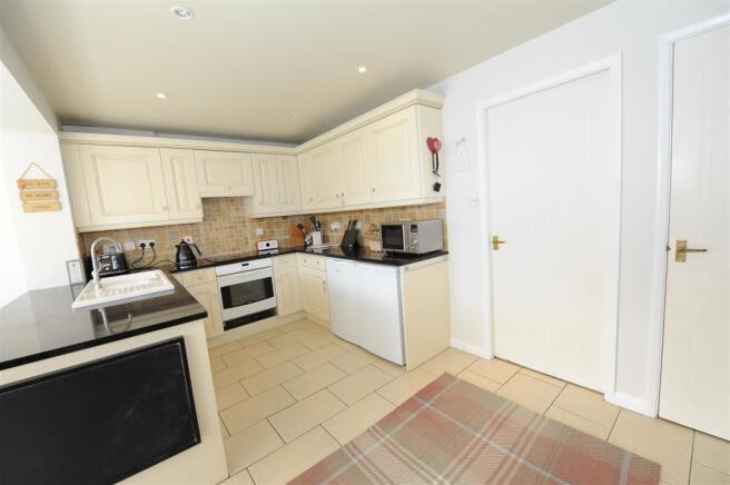  Granite  KITCHEN