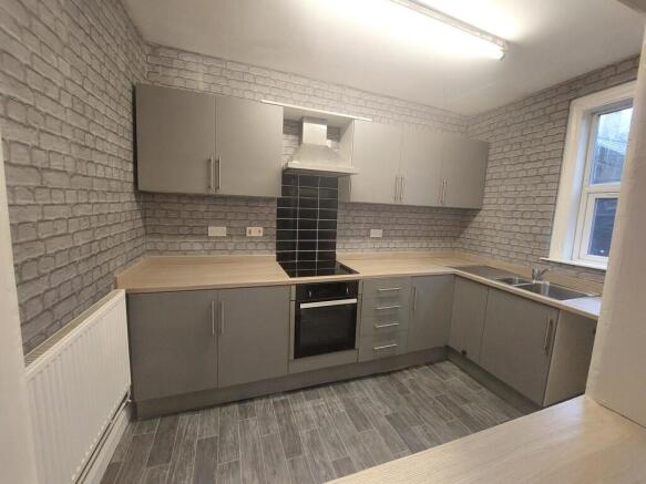 2 bed Apartment to rent in doncaster