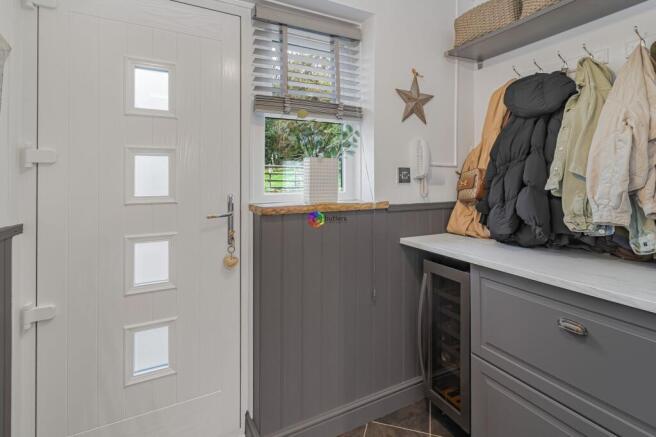 4 bed Cottage for sale Image 8